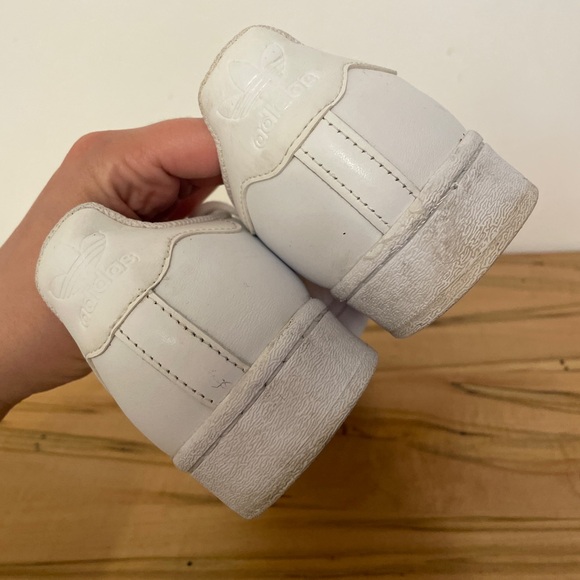 Adidas's originals superstar all white size 7 women's - Picture 6 of 11